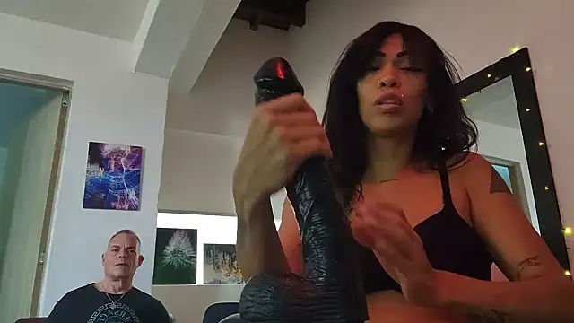Snapshot of FirexxxDesire69 chatting on 07.04.26 FirexxxDesire69 online show from 07.04.26