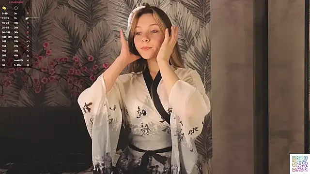 HinaVibe online show from 05.21.26