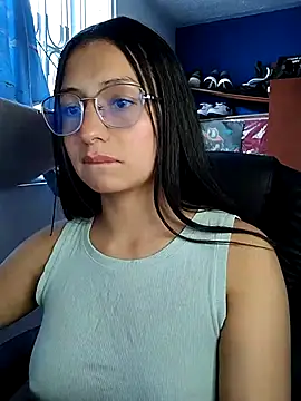 Snapshot of Angel_swee chatting on 03.15.26 Angel swee online show from 03.15.26