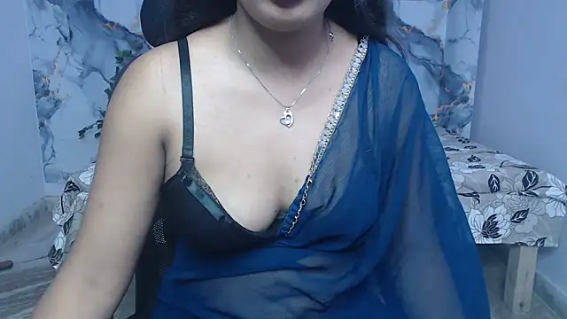 Snapshot of Aayesha-queen chatting on 06.29.26 Aayesha-queen online show from 06.29.26