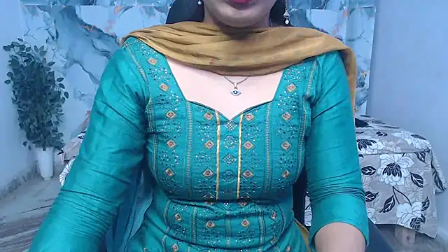 Snapshot of Aayesha-queen chatting on 07.11.26 Aayesha-queen online show from 07.11.26