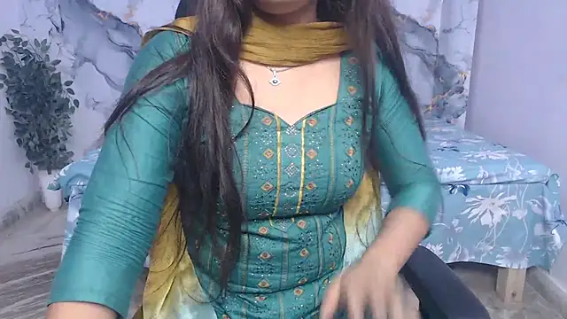 Snapshot of Aayesha-queen chatting on 07.16.26 Aayesha-queen online show from 07.16.26