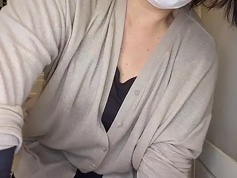 Snapshot of emi_chan_7 chatting on 05.16.26 emi chan 7 online show from 05.16.26