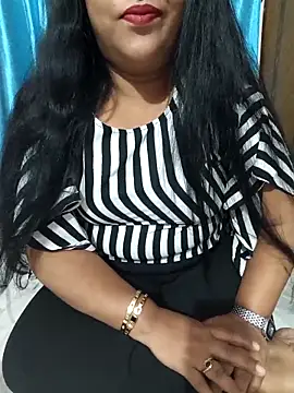 Moonae online show from 04.08.26