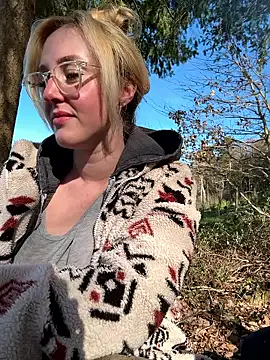 Snapshot of SherryBigTitts chatting on 04.02.26 SherryBigTitts online show from 04.02.26