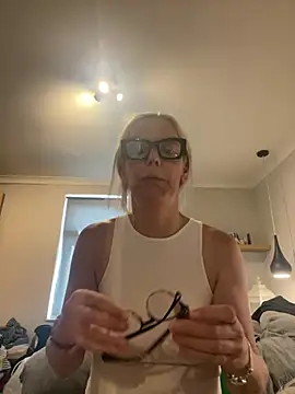 Amelie BlondeXX online show from 07.16.26