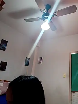 Noeruiz9 online show from 04.21.26