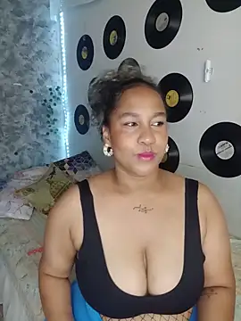 medusafox  online show from 05.17.26