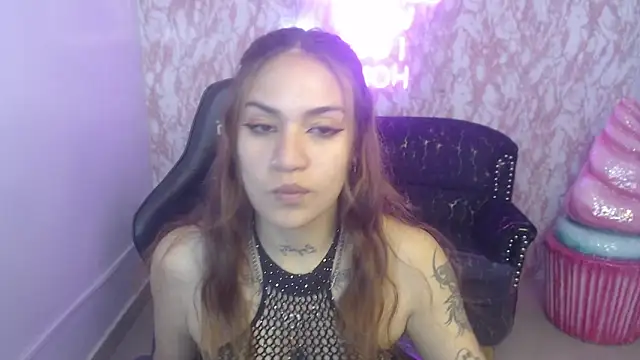 Andrea ch01 online show from 03.04.26