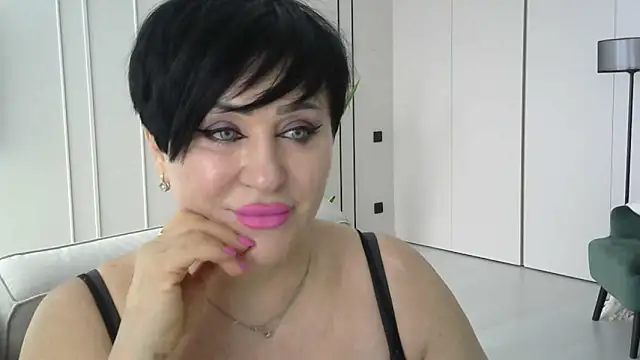 Kleotempt online show from 04.12.26