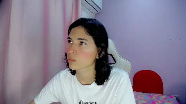 Snapshot of Larry_craft chatting on 03.01.26 Larry craft online show from 03.01.26