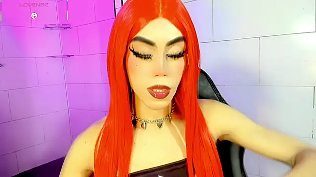 Snapshot of Gema_Jones_ chatting on 05.16.26 Gema Jones online show from 05.16.26
