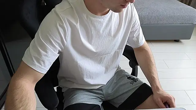 chantatummm online show from 05.13.26