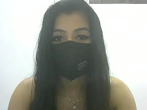 Snapshot of keyswee chatting on 01.13.25 keyswee online show from 01.13.25