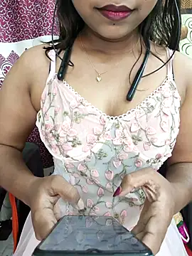 Snapshot of Sweet_Mahii chatting on 02.27.26 Sweet Mahii online show from 02.27.26