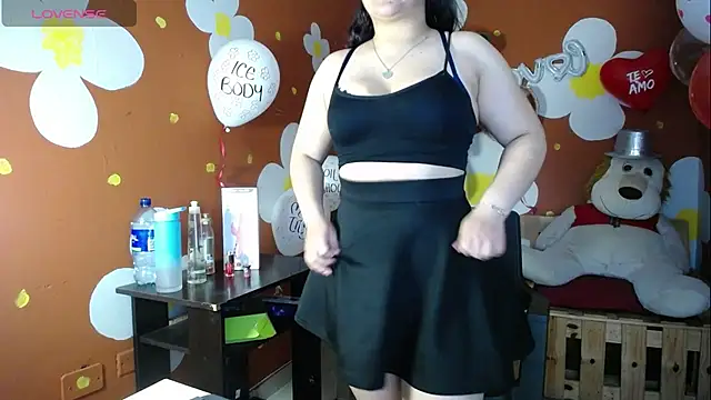 Snapshot of VirellaAshford chatting on 02.27.26 VirellaAshford online show from 02.27.26