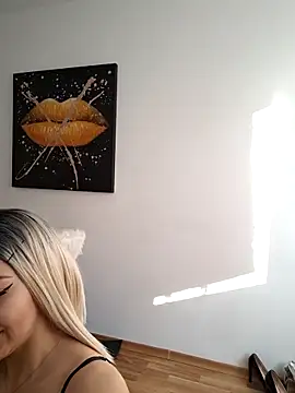 Snapshot of DaisyLuvsYou_ chatting on 03.08.26 DaisyLuvsYou online show from 03.08.26