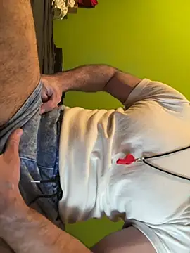 Snapshot of Coach_85 chatting on 03.06.26 Coach 85 online show from 03.06.26
