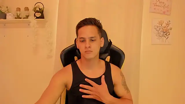 sexy andres01 online show from 05.08.26