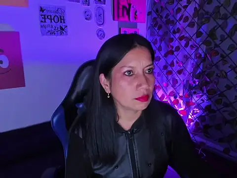 Snapshot of Megan_Collinss1 chatting on 03.14.26 Megan Collinss1 online show from 03.14.26