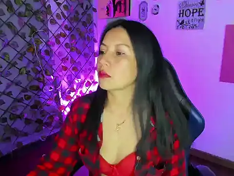 Snapshot of Megan_Collinss1 chatting on 03.24.26 Megan Collinss1 online show from 03.24.26