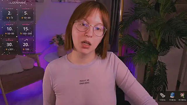 Snapshot of arizzzona_x chatting on 02.25.26 arizzzona x online show from 02.25.26