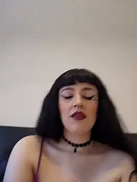 Mommynatrix online show from 03.18.26