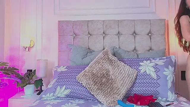 gabyevans4 online show from 04.16.26