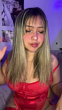 Moon Velvet  online show from 03.18.26