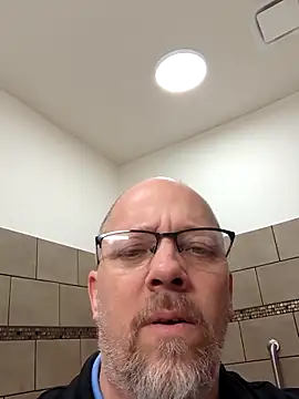 Snapshot of WorthingtonM3 chatting on 02.26.26 WorthingtonM3 online show from 02.26.26