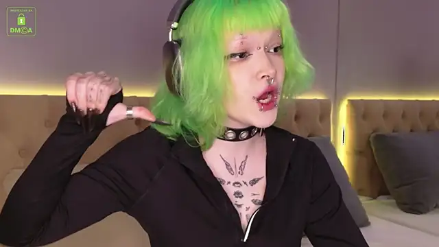 Sarah sinn online show from 03.07.26