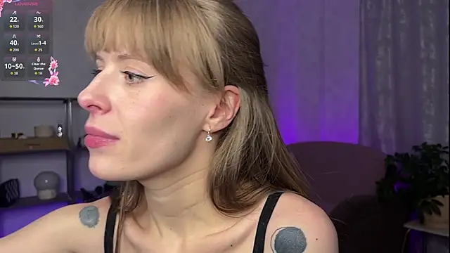 RosaMoore online show from 04.21.26