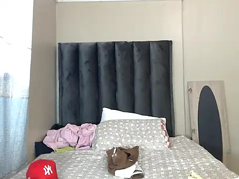 LexyDiana online show from 03.04.26