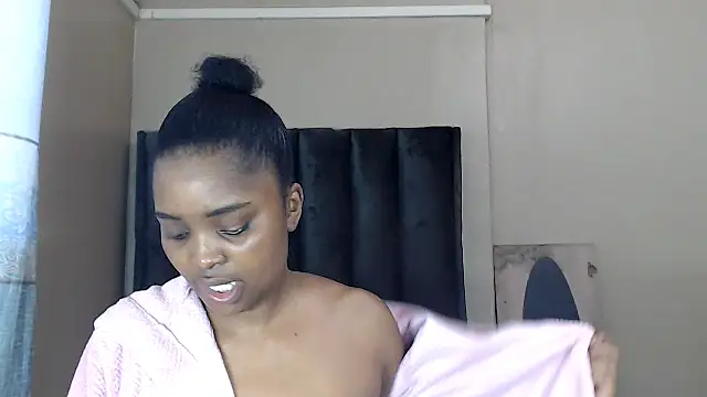 LexyDiana online show from 05.28.26