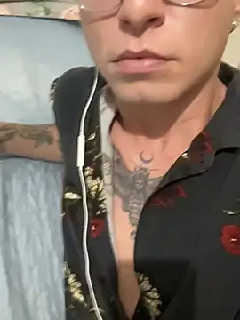 Snapshot of erickmoor2526 chatting on 03.03.26 erickmoor2526 online show from 03.03.26