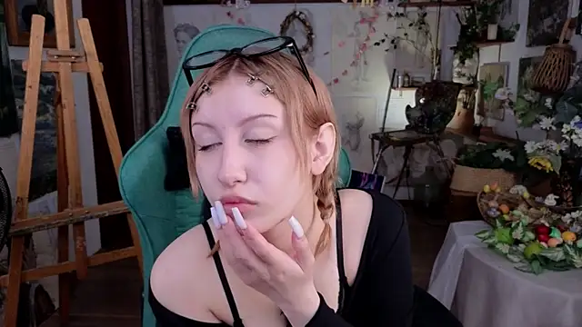 EffieMeowley online show from 03.27.26