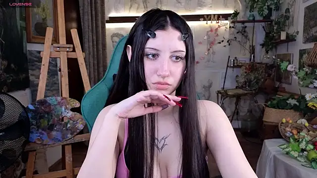 EffieMeowley online show from 04.12.26