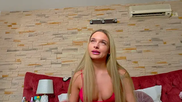 LannaSkyy online show from 03.11.26