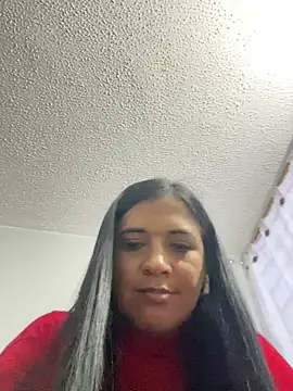 Snapshot of sky_col chatting on 04.12.26 sky col online show from 04.12.26