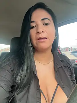 Snapshot of sky_col chatting on 04.15.26 sky col online show from 04.15.26