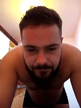 Snapshot of Enzo9911 chatting on 02.27.26 Enzo9911 online show from 02.27.26