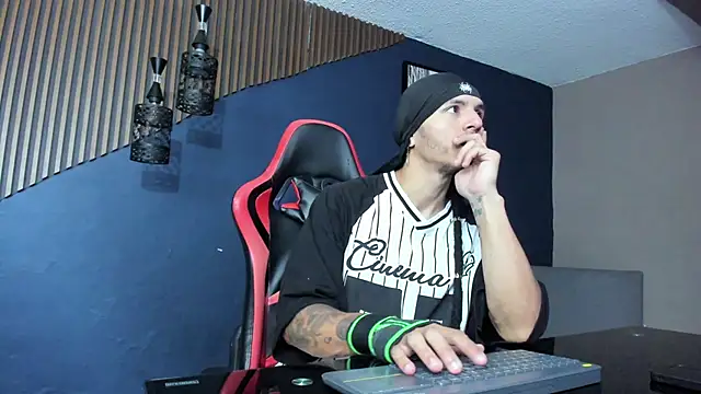 DanteLuxx online show from 04.05.26