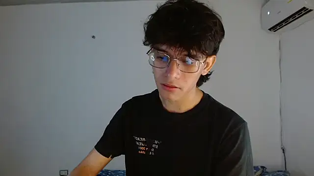 Snapshot of noah_millerx chatting on 06.02.26 noah millerx online show from 06.02.26
