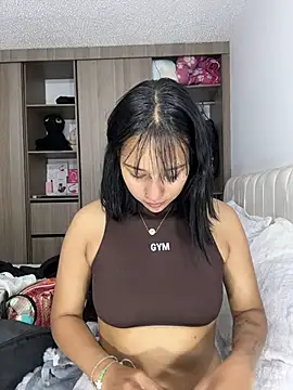 LauStar  online show from 04.03.26