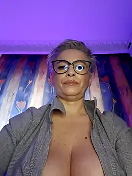 Snapshot of LunaBlaise chatting on 02.26.26 LunaBlaise online show from 02.26.26