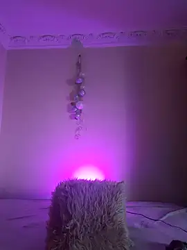 Snapshot of LunaBlaise chatting on 04.15.26 LunaBlaise online show from 04.15.26