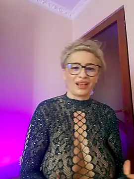 Snapshot of LunaBlaise chatting on 05.16.26 LunaBlaise online show from 05.16.26