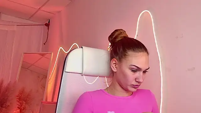 Sweet Emilya online show from 03.08.26