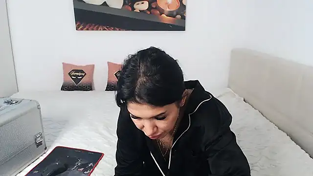 Snapshot of NickyHotXO chatting on 03.24.26 NickyHotXO online show from 03.24.26