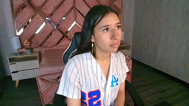 LilyRossi  online show from 05.16.26